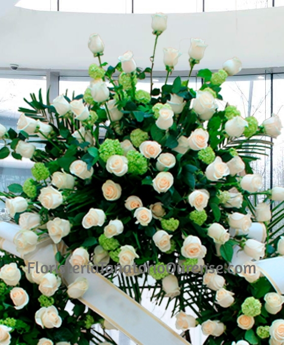 Corona Supreme Rosas Blancas